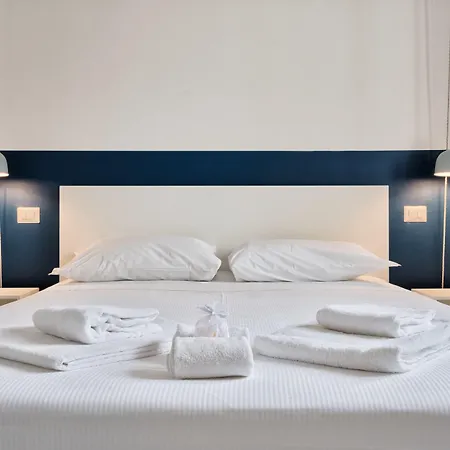 Guesthost - Urban House Carducci - * Turin