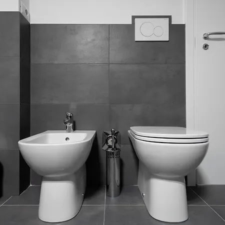 Guesthost - Urban House Carducci - *