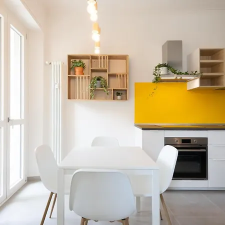 Guesthost - Urban House Carducci - Apartment *