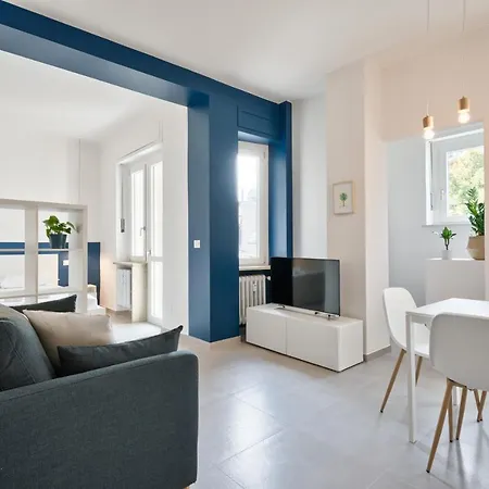 Guesthost - Urban House Carducci - Turin