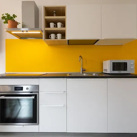 Guesthost - Urban House Carducci - Apartment Turin