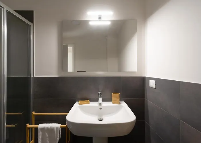 Guesthost - Urban House Carducci - Torino