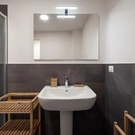 Guesthost - Carducci Studios Turin