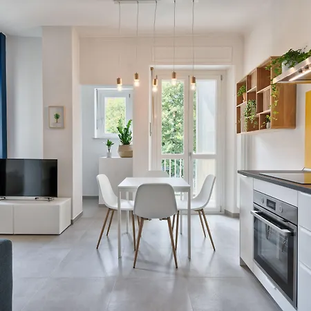 Apartamento Guesthost - Urban House Carducci -