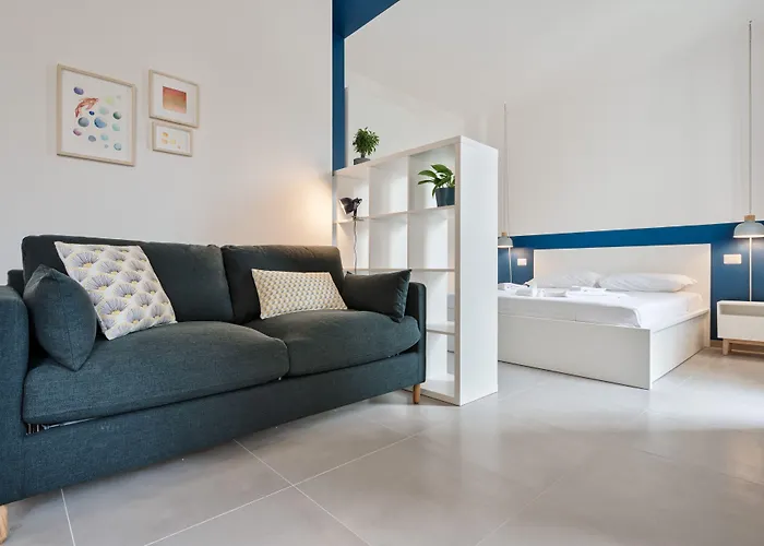 Apartament Guesthost - Urban House Carducci -