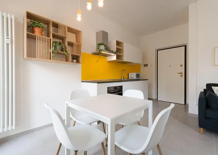 Guesthost - Urban House Carducci -