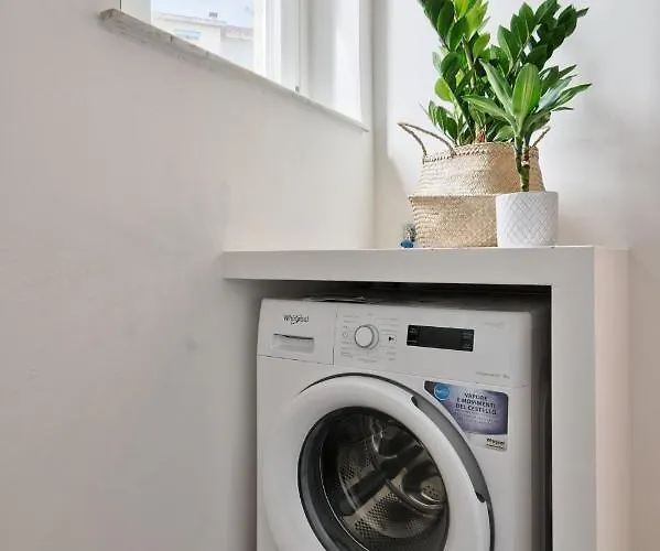 Apartament Guesthost - Urban House Carducci - *