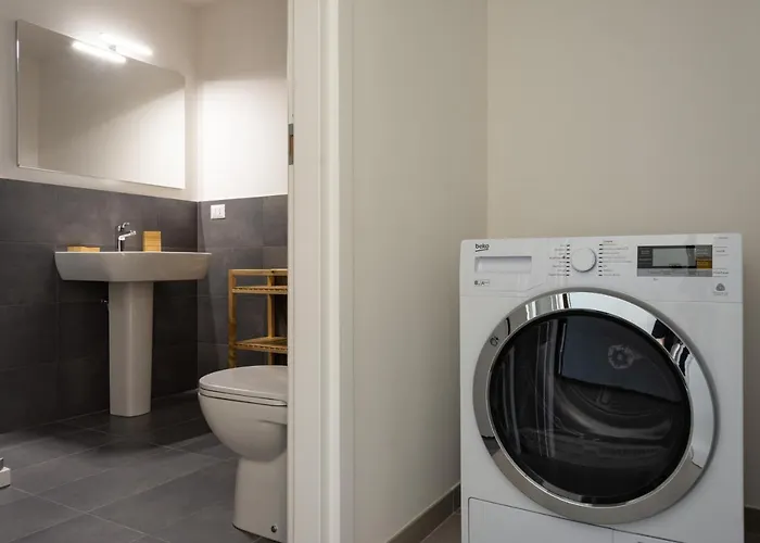 Guesthost - Urban House Carducci - Apartament